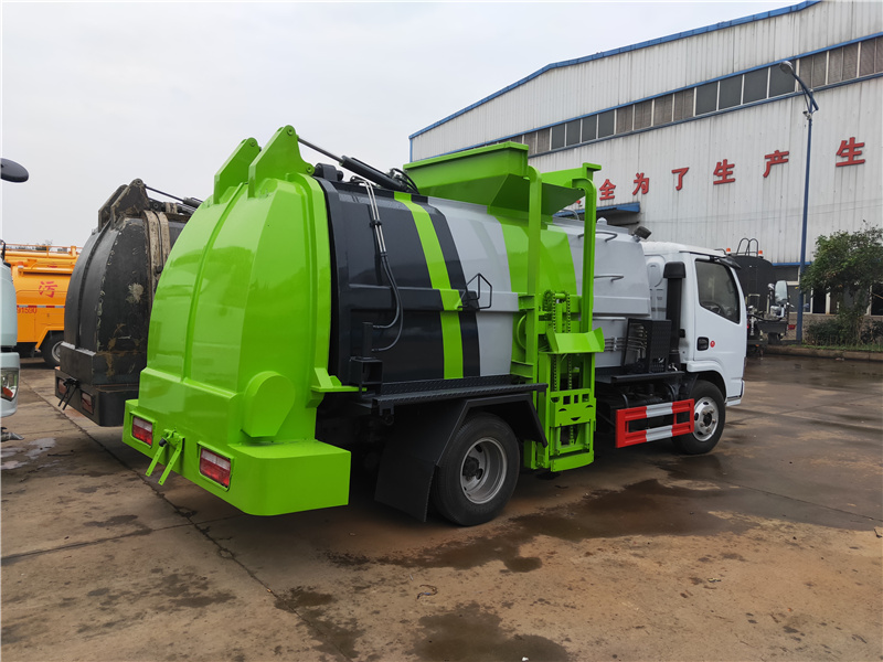 東風(fēng)5方6方餐廚垃圾車(chē)（方罐）